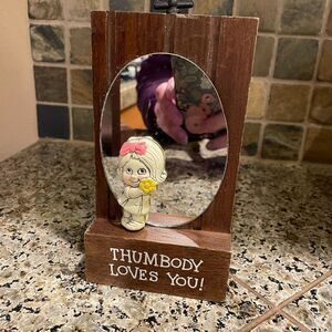 Walter Berrie 1070’s Thumbody Loves You Wall Hanging